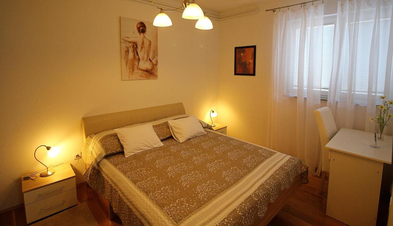 Apartmani Bozena Makarska Exterior foto